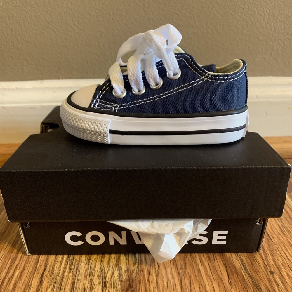 Infant Navy Converse